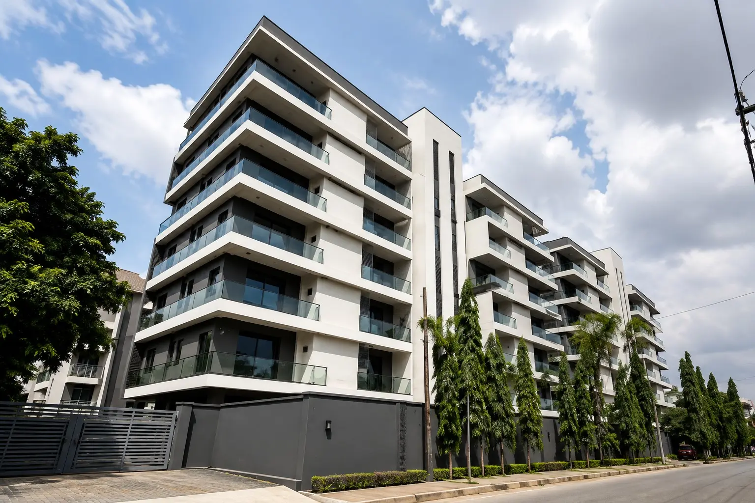 Real Estate Sales & Leasing